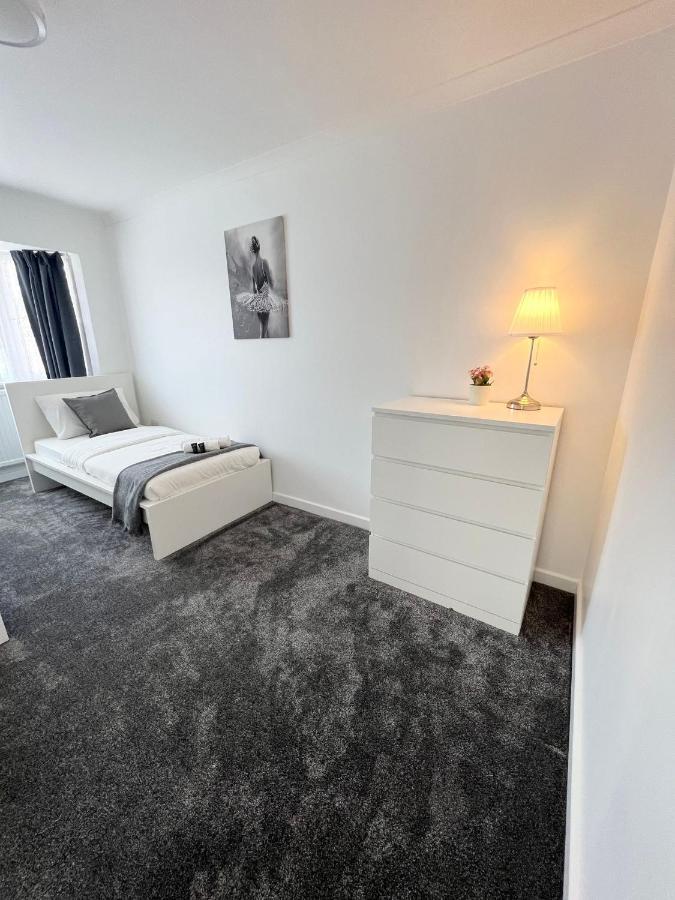 Stunning Flat In Greater London Ξενοδοχείο Εξωτερικό φωτογραφία